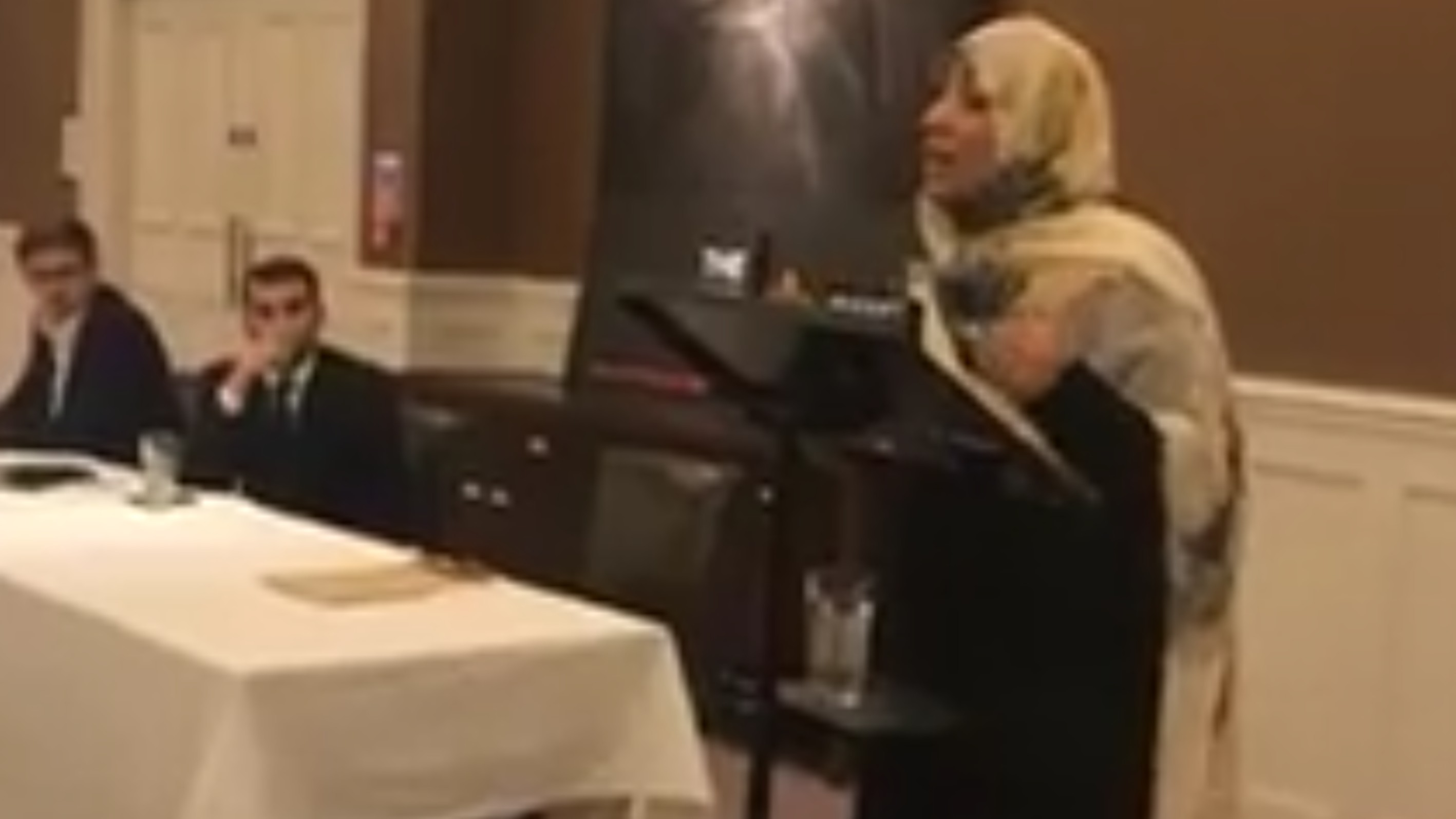 محاضرة الناشطة الحائزة على جائزة نوبل للسلام توكل كرمان في جامعة سانت اندروز بعنوان: ماذا يحدث في اليمن؟ - اسكتلندا